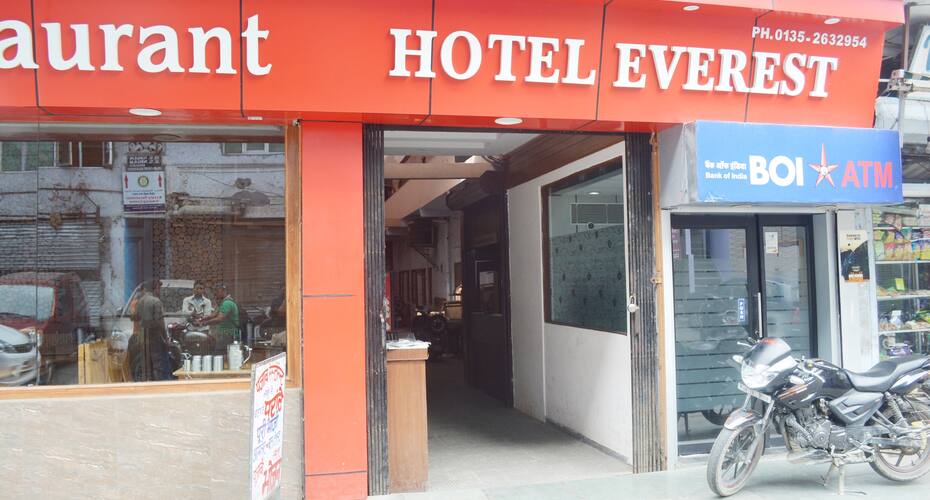 Hotel Everest, Mussoorie 1